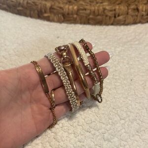 Elegant Gold and Cream Bracelet Set